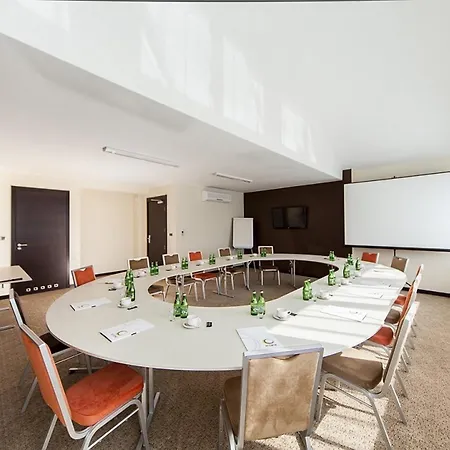 Hotel Eclipse Domasław