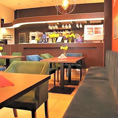 Eclipse Hotel Domasław