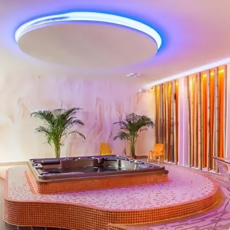 Eclipse Hotel Domasław