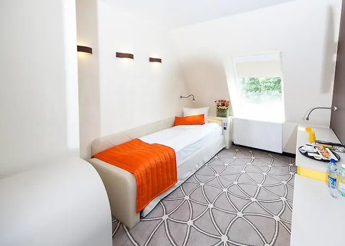 Eclipse Hotel Domasław